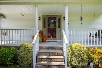 132 Serenity Cir, Hendersonville, NC 28792 - photo 3