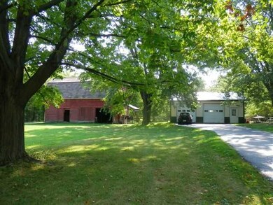 Parking Lot/Garage 2-CAR GARAGE AND BARN