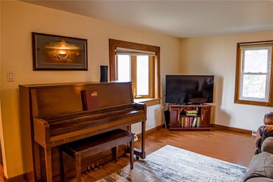 2908 6th St, Eau Claire, WI 54703 - photo 4