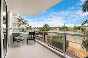 Seacoast 5700 unit 3J, Miami Beach, FL 33140 - photo 2