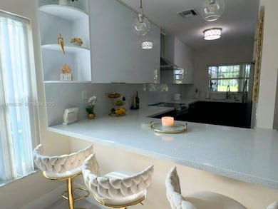 19066 Bobolink Dr, Hialeah, FL 33015 - photo 4