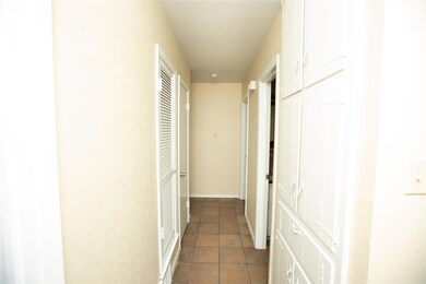 524 E Redbud Dr, Hurst, TX 76053 - photo 5