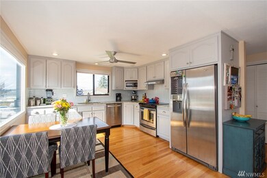 3809 Soundview Dr W, University Place, WA 98466 - photo 6