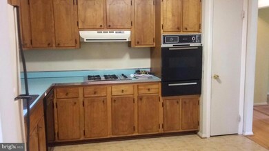 8804 Crandall Rd, Lanham, MD 20706 - photo 6