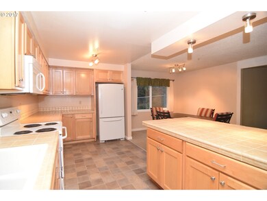 20680 SW Florence St, Beaverton, OR 97007 - photo 2