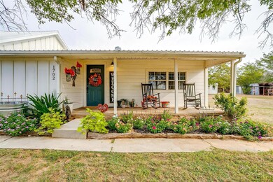 1702 Fm 2048, Boyd, TX 76023 - photo 2