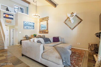 225 Gopher Rd G44-large-015-007-Living R