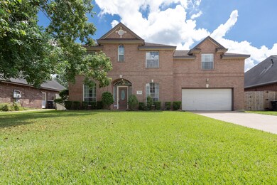 3305 Wood Fox Dr, Alvin, TX 77511 - photo 2