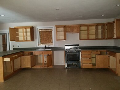 82 Hovey Rd, Londonderry, NH 03053 - photo 7