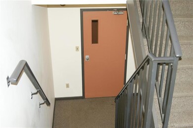 897 Cold Spring Rd unit 1, Allentown, PA 18103 - photo 2