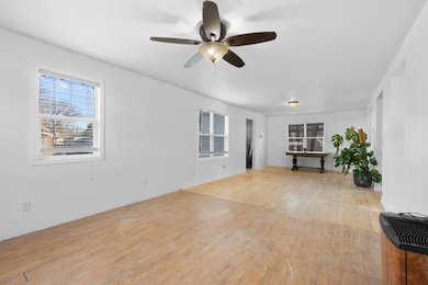 705 9th St NE, Minot, ND 58703 - photo 5