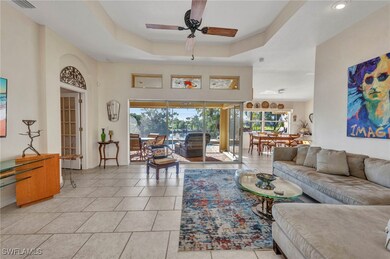 Living room with plenty of natural light, ceiling