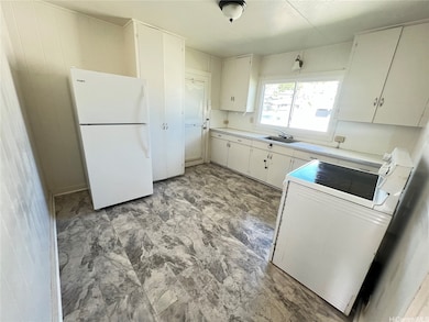 45-569 Paleka Rd unit C, Kaneohe, HI 96744 - photo 4