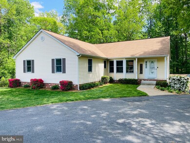 10811 Seven Oaks Ct, Spotsylvania, VA 22553 - photo 2