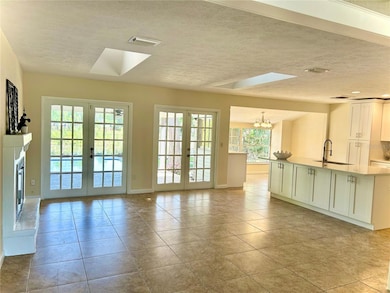 17017 Paula Ln, Lutz, FL 33558 - photo 5