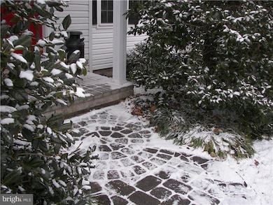 3919 Miriam Dr, Doylestown, PA 18902 - photo 3