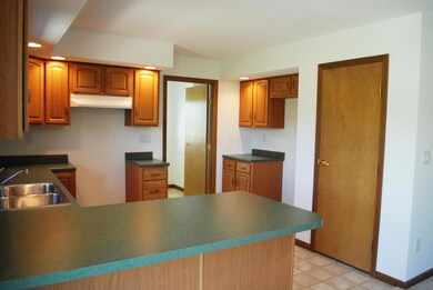 Kitchen (2)
