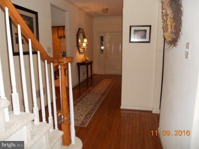 18 Wheatsheaf Ln unit 18, Norristown, PA 19403 - photo 4