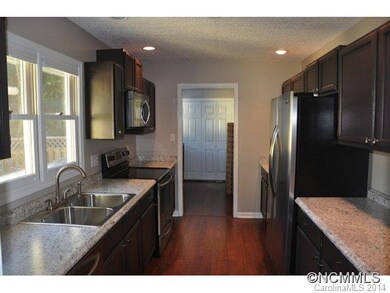 112 Meadow Lake Rd, Asheville, NC 28803 - photo 5