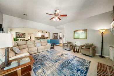 300 N Eucalyptus Ct, Broken Arrow, OK 74012 - photo 5