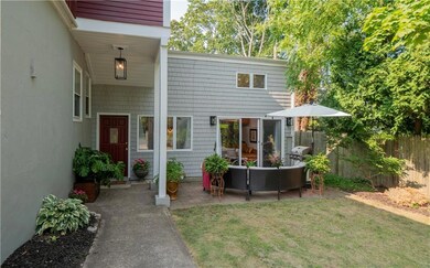 120 Rhode Island Ave unit D, Newport, RI 02840 - photo 4