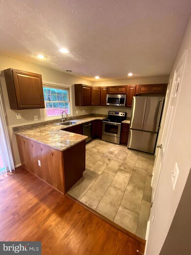 2182 Commissary Cir, Odenton, MD 21113 - photo 3