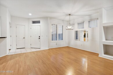 Entry & Dining