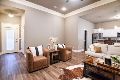 711 Captain Hopkins St, Prairie Grove, AR 72753 - photo 5