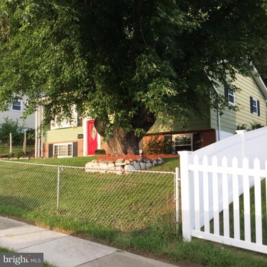 203 W Mill Ave, Capitol Heights, MD 20743 - photo 2