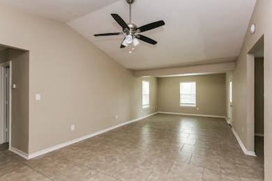 510 Durham Dr, Arlington, TX 76014 - photo 2