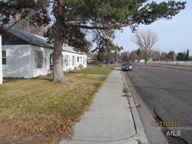 700 W 13th St, Burley, ID 83318 - photo 3