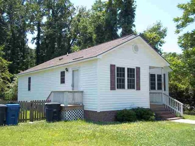 802 Country Club Rd, Jacksonville, NC 28546 - photo 2