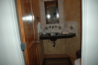 Powder room
