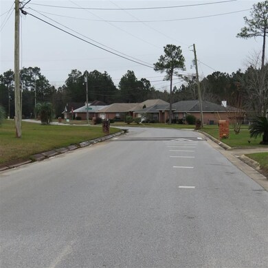 7535 Lillie Ln, Pensacola, FL 32526 - photo 6