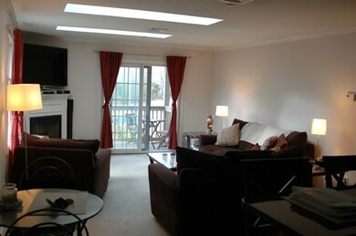 215 Longmeadow Rd unit 504, Taunton, MA 02780 - photo 5