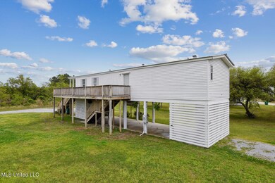 162 Waveland Avenue Waveland-large-015-0