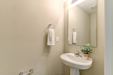 1280 Pangola Dr, Jacksonville, FL 32205 - photo 6