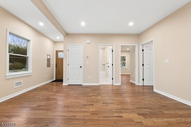 937 Ringwood Ave, Haskell, NJ 07420 - photo 2