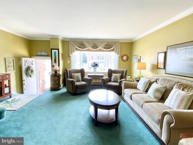 4243 Lyman Dr, Philadelphia, PA 19114 - photo 4