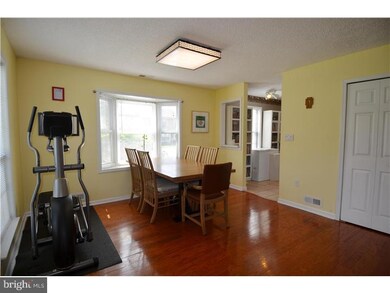 66 Oneill Ct, Lawrence Township, NJ 08648 - photo 3
