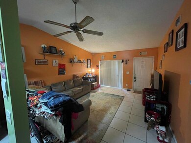 4413 Woodstock Dr unit D, West Palm Beach, FL 33409 - photo 5