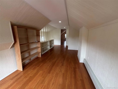 30-16 154th St unit 2, Flushing, NY 11354 - photo 7