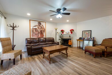 6255 N Camino Pimeria Alta unit 81, Tucson, AZ 85718 - photo 3