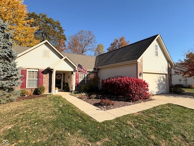 7356 Oakview Dr, Avon, IN 46123 - photo 2