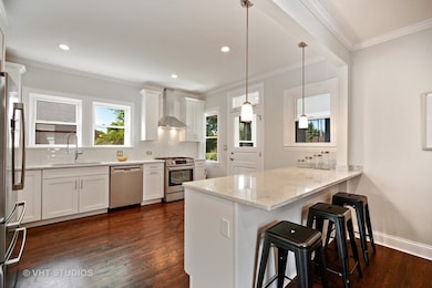 308 N Highland Ave, Elmhurst, IL 60126 - photo 4