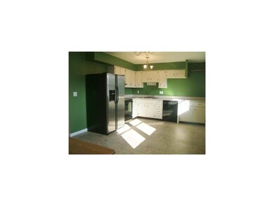 Kitchen. This bright cheery updated kitchen comes 