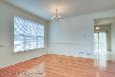 233 Morning Glory Dr, Monroe Township, NJ 08831 - photo 5