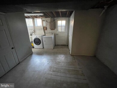 1640 Ingram Rd, Baltimore, MD 21239 - photo 7