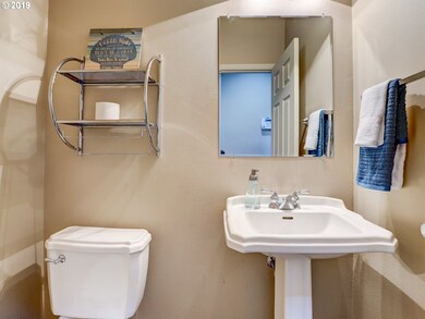 16935 NW Shadow Hills Ln, Beaverton, OR 97006 - photo 4