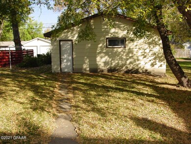 Yard/garage
